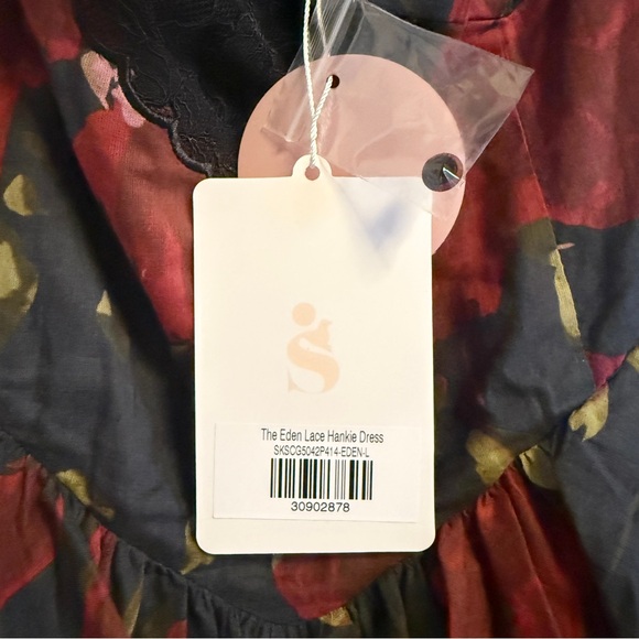 Selkie Eden Lace Hankie Dress - Large - Picture 12 of 16